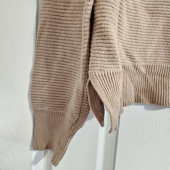 Cozy Tan Ribbed Sweater - Picture 3 of 5